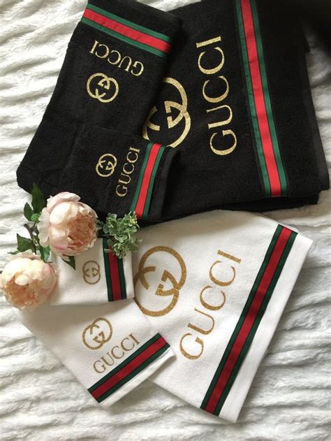 toalla gucci